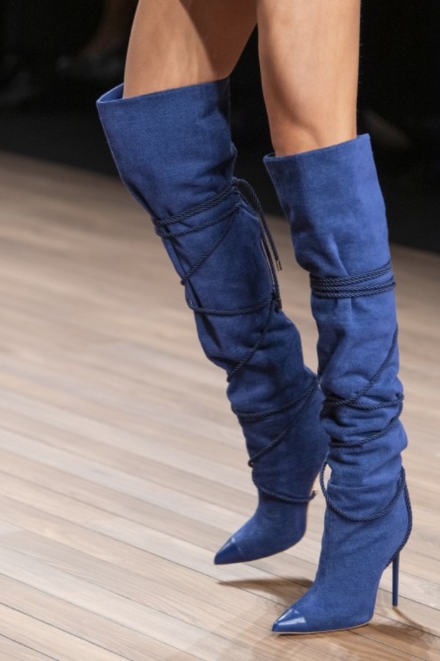 سافري الى عالم الرحلات البحرية مع مجموعة Elisabetta Franchi لربيع وصيف 2020