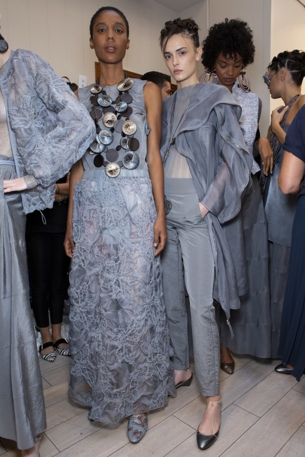 اسبوع الموضة في ميلان 2019 مجموعة GIORGIO ARMANI لربيع وصيف 2020