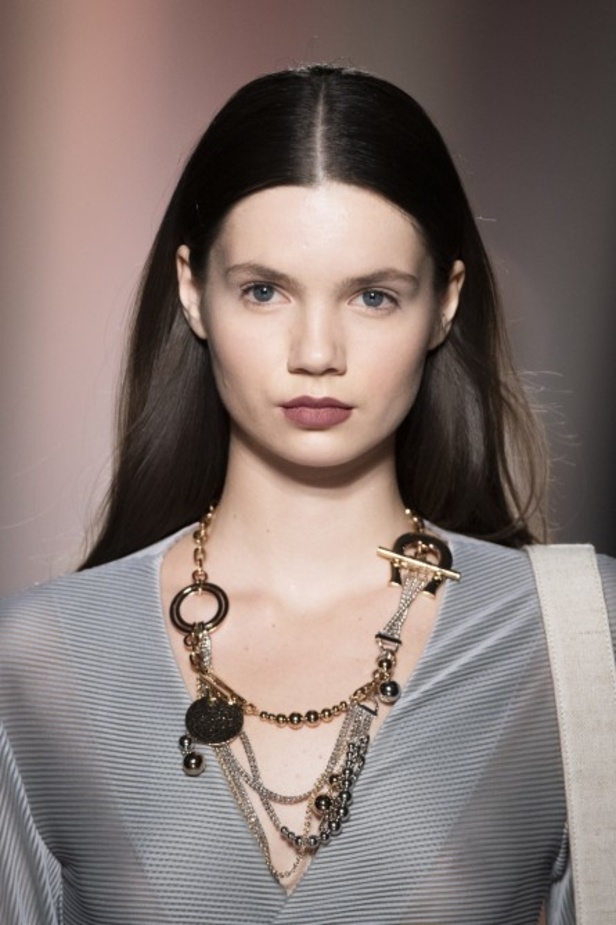 اسبوع الموضة في ميلان 2019 أزياء AIGNER الفاخرة لربيع وصيف 2020