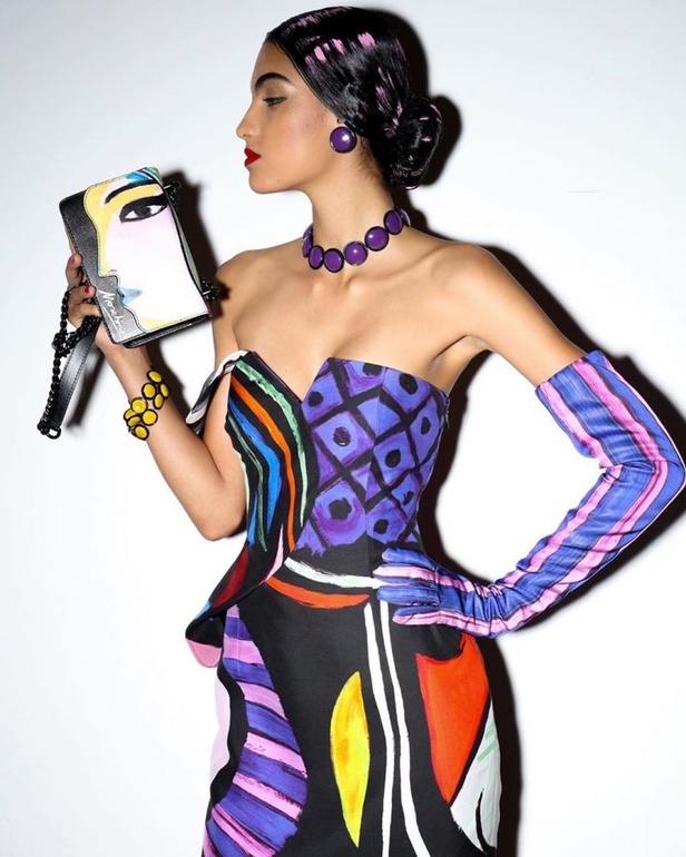 اسبوع الموضة في ميلان 2019  اخر صيحات MOSCHINO  لربيع وصيف 2020  