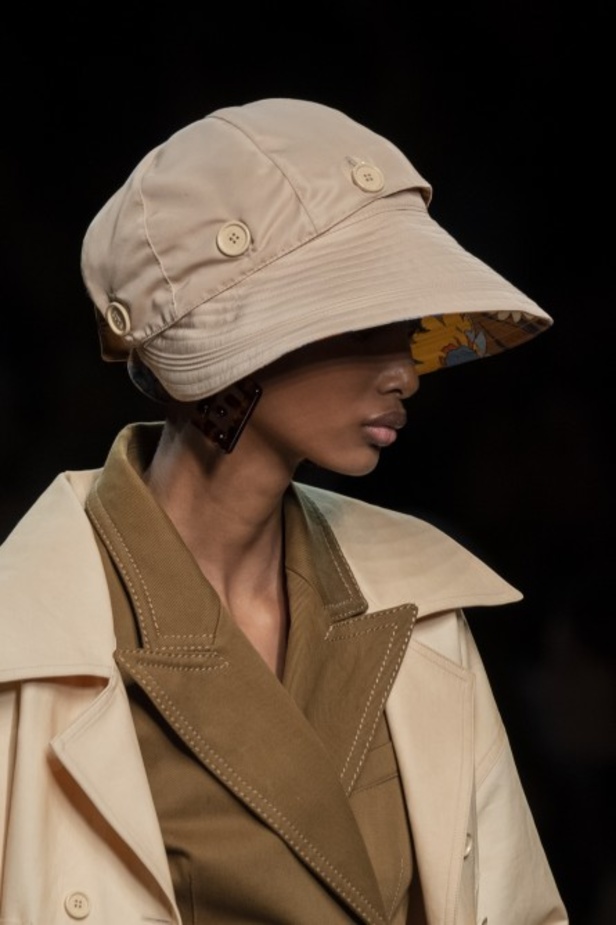 اسبوع الموضة في ميلان 2019 أزياء FENDI  الفاخرة  من ميلان لربيع وصيف 2020