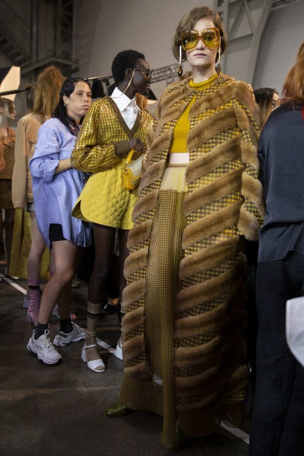 اسبوع الموضة في ميلان 2019 أزياء FENDI  الفاخرة  من ميلان لربيع وصيف 2020