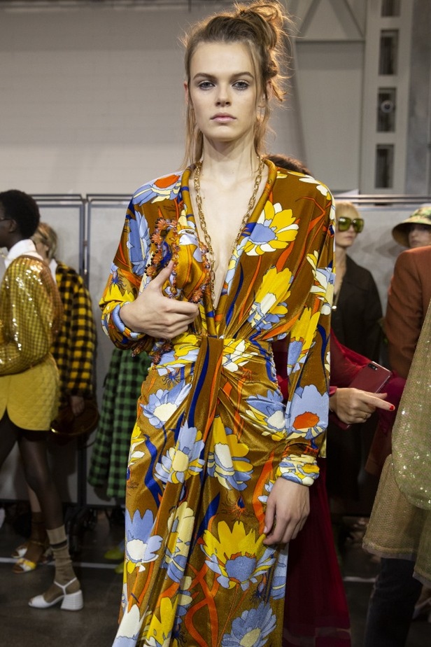 اسبوع الموضة في ميلان 2019 أزياء FENDI  الفاخرة  من ميلان لربيع وصيف 2020