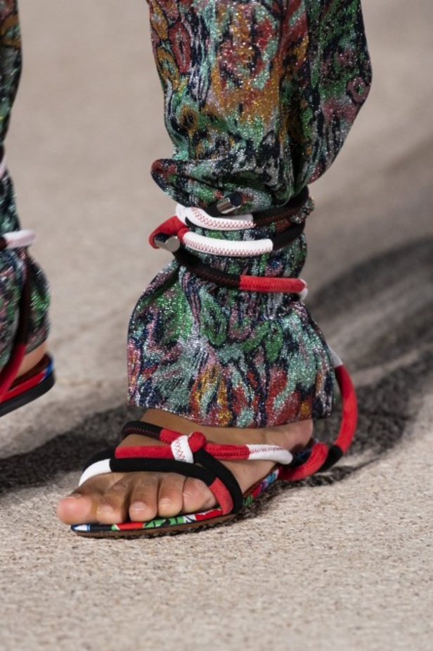 اسبوع الموضة في ميلان 2019 عرض أزياء MISSONI لربيع وصيف 2020