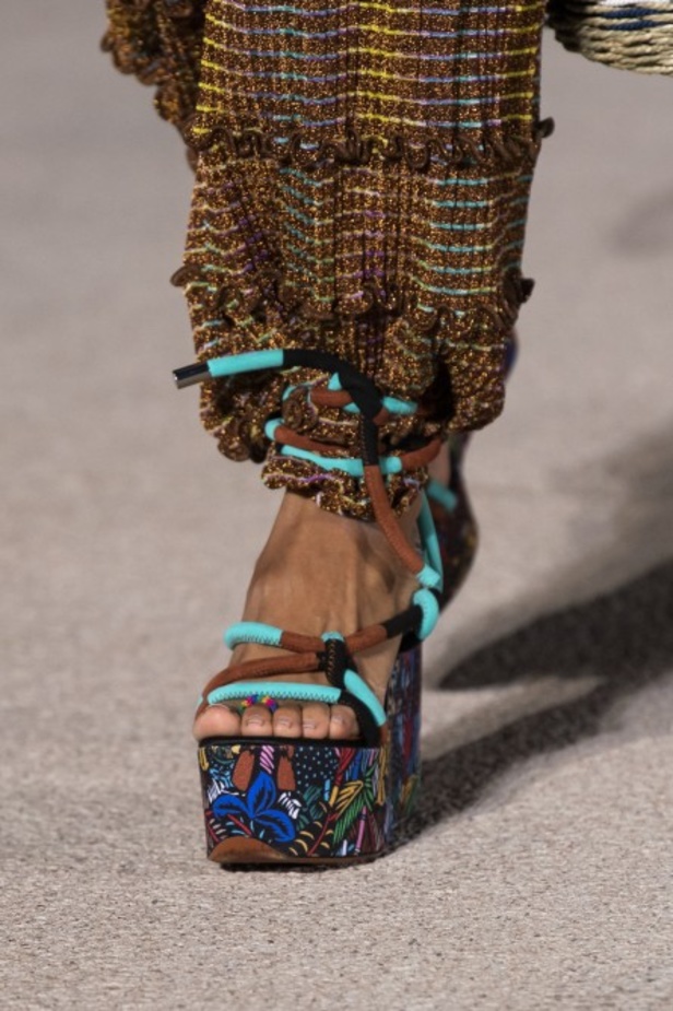 اسبوع الموضة في ميلان 2019 عرض أزياء MISSONI لربيع وصيف 2020