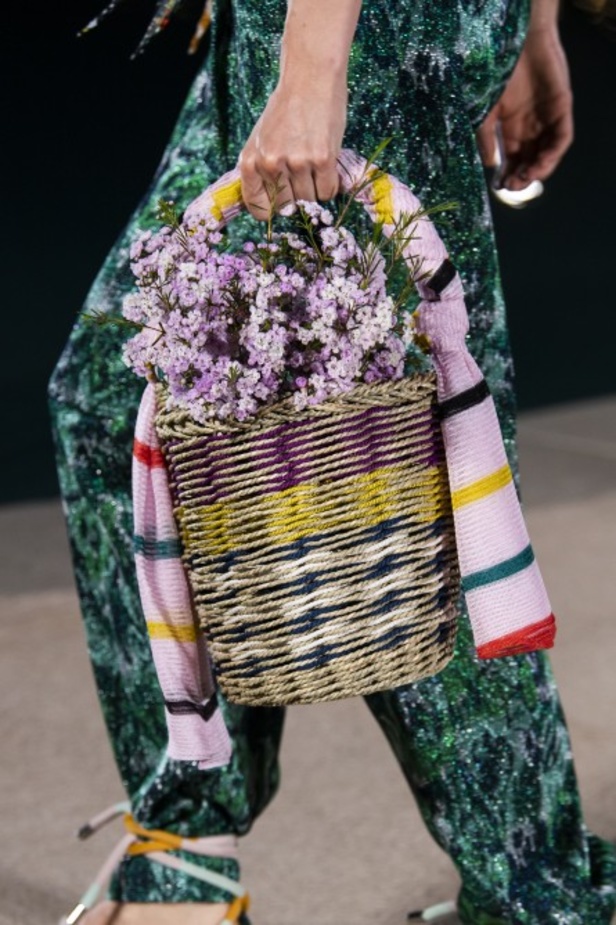 اسبوع الموضة في ميلان 2019 عرض أزياء MISSONI لربيع وصيف 2020