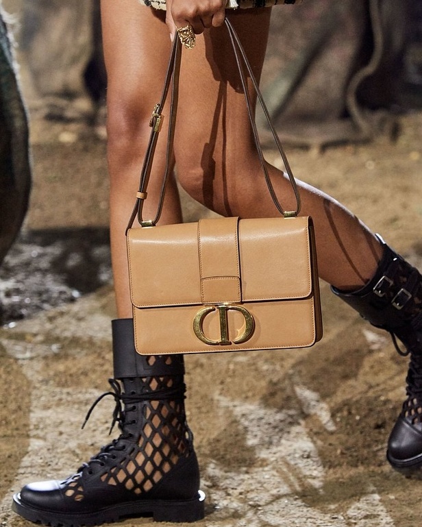 اسبوع الموضة في باريس 2019 ازياء MAISON DIOR الفاخرة لربيع وصيف 2020