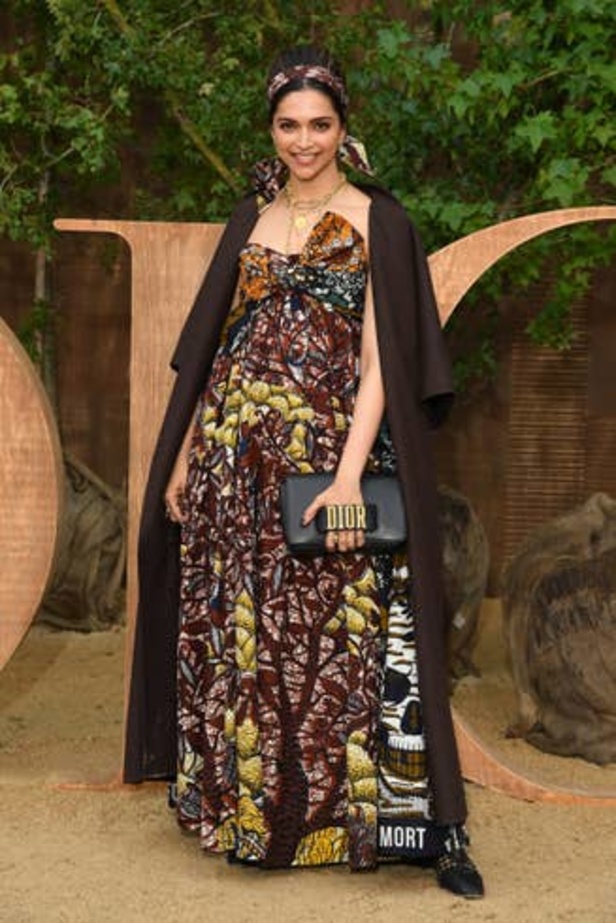 اسبوع الموضة في باريس 2019 ازياء MAISON DIOR الفاخرة لربيع وصيف 2020