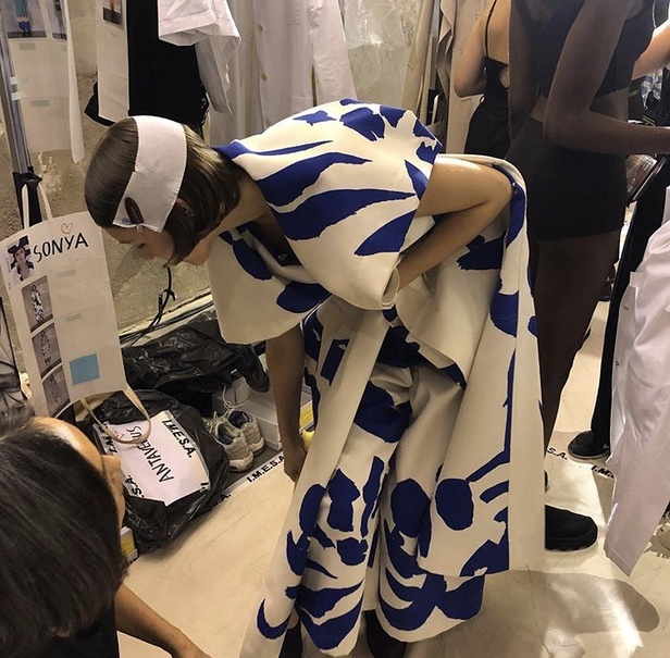 عرض مجموعة Issey Miyake ربيع وصيف 2020 