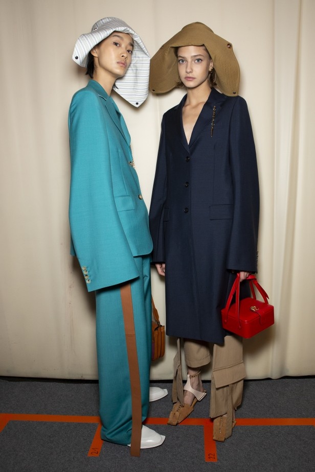 اسبوع الموضة في باريس 2019 عرض أزياء LANVIN لربيع وصيف 2020