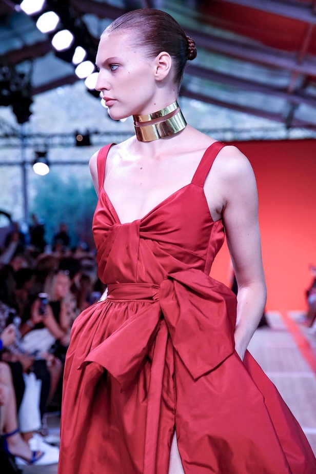 اسبوع الموضة في باريس 2019 مجموعة ايلي صعب الفاخرة لربيع وصيف 2020