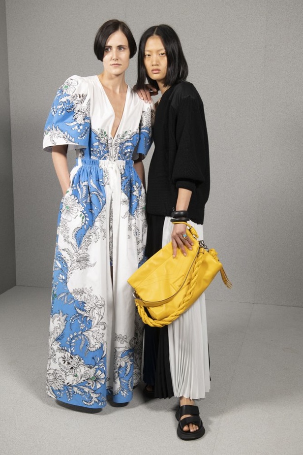 اسبوع الموضة في باريس 2019 مجموعة GIVENCHY لربيع وصيف 2020