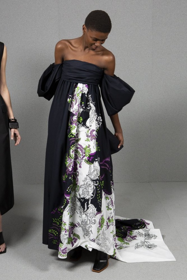 اسبوع الموضة في باريس 2019 مجموعة GIVENCHY لربيع وصيف 2020