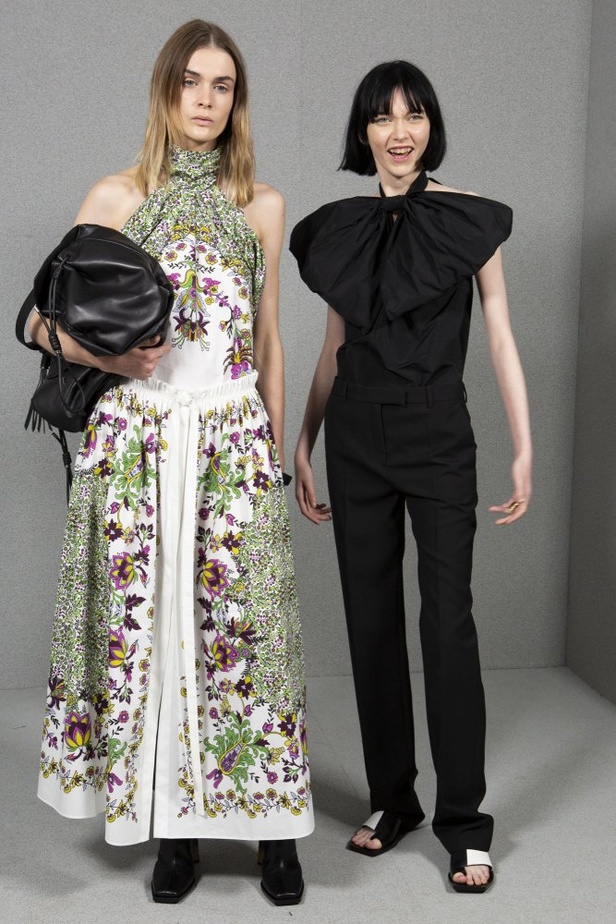 اسبوع الموضة في باريس 2019 مجموعة GIVENCHY لربيع وصيف 2020