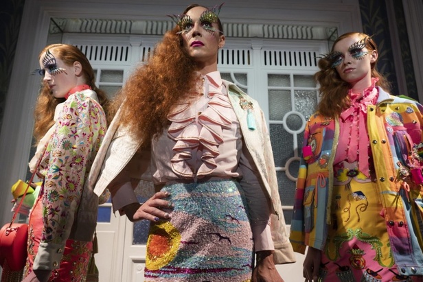 اسبوع الموضة في باريس 2019 مجموعة الالبسة الجاهزة من MANISH ARORA لربيع وصيف 2020