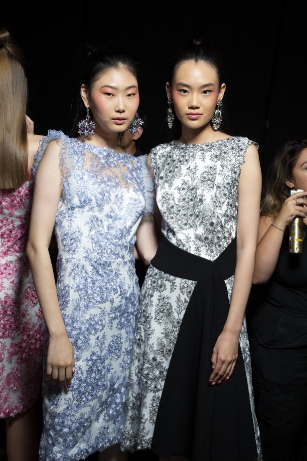  اسبوع الموضة في نيويورك 2019  موديلات فساتين TADASHI SHOJI لربيع وصيف 2020 