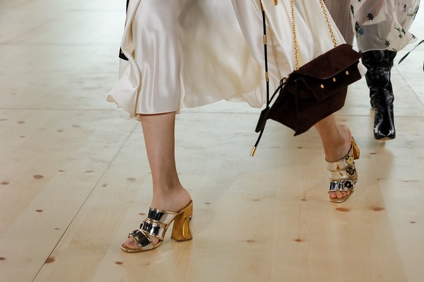 مجموعة توري بورتش Tory Burch لموسم خريف وشتاء 2019-2020