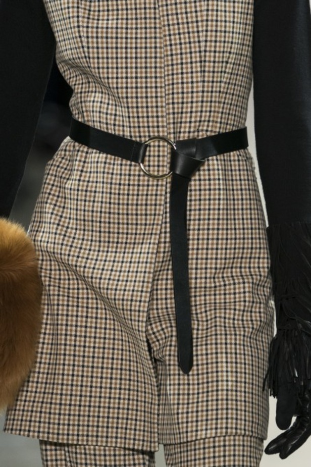 عرض أزياء إيلي تاهاري لخريف وشتاء 2019