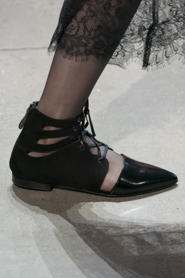 مجموعة Self Portrait للألبسة الجاهزة لخريف 2019