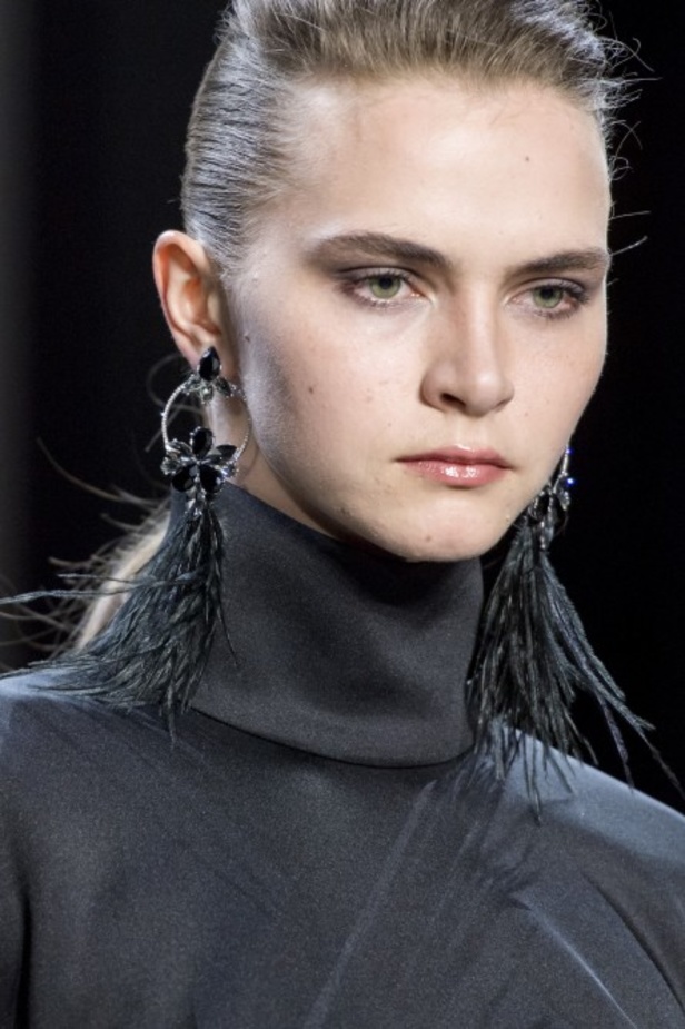 مجموعة Badgley Mischka للألبسة الجاهزة لموسم خريف 2019