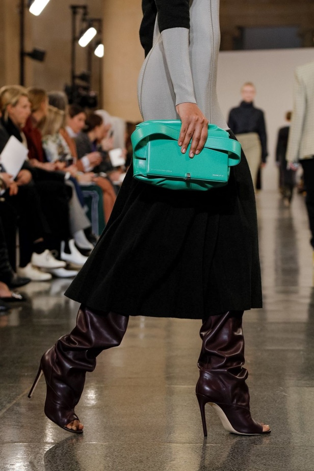 مجموعة فيكتوريا بيكهام لموسم خريف وشتاء 2019-2020