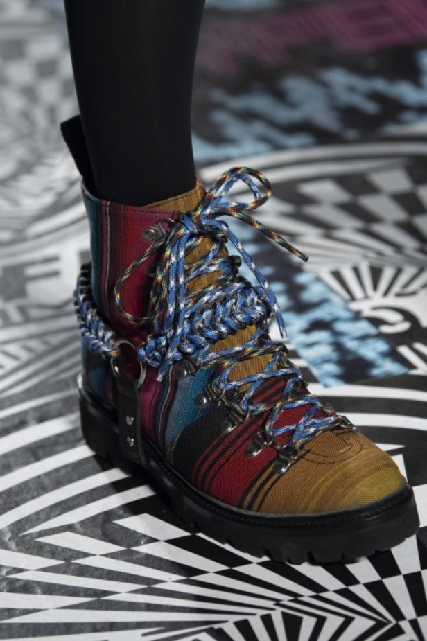 عرض أزياء هاوس أوف هولاند لخريف وشتاء 2019‏