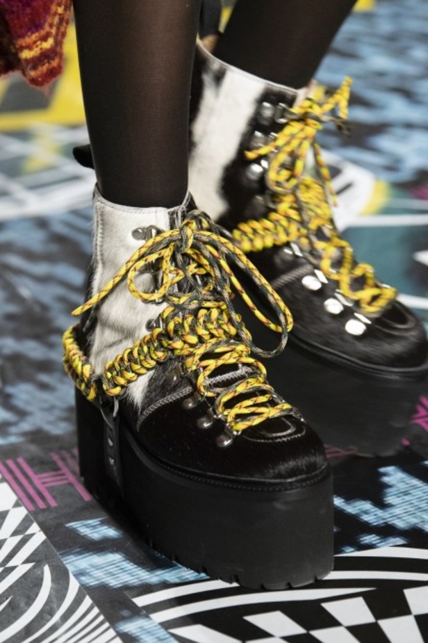 عرض أزياء هاوس أوف هولاند لخريف وشتاء 2019‏