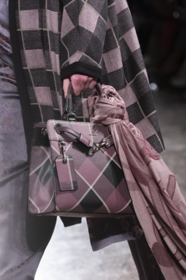 مجموعة AIGNER  للألبسة الجاهزة لخريف و شتاء 2019