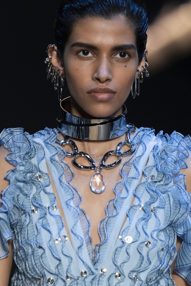 عرض أزياء ألكسندر ماكوين لموسم خريف وشتاء 2019