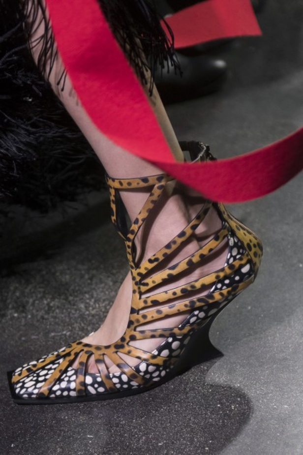 عرض أزياء موغلر لموسم خريف وشتاء 2019