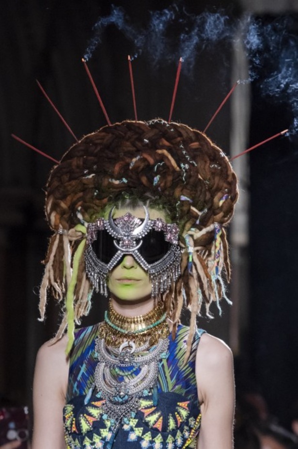 مجموعة Manish Arora للألبسة الجاهزة لخريف وشتاء 2019