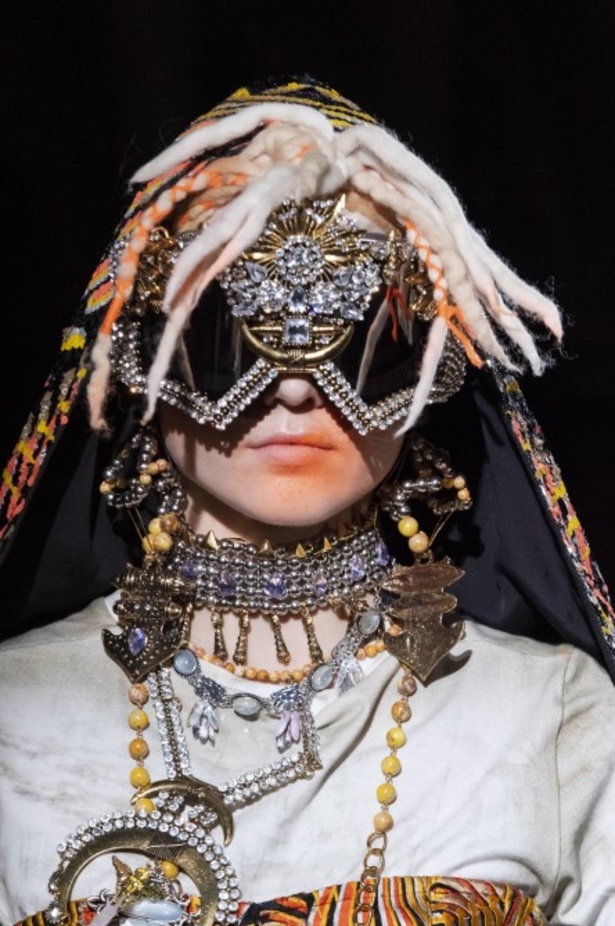 مجموعة Manish Arora للألبسة الجاهزة لخريف وشتاء 2019