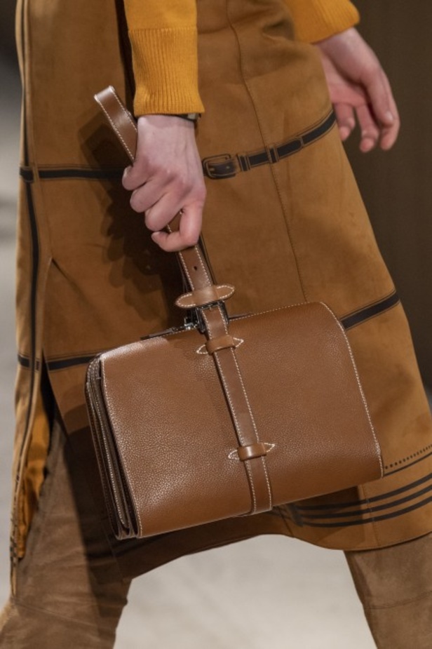عرض Hermès لخريف وشتاء 2019 في باريس 
