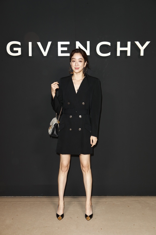 مجموعة Givenchy  للألبسة الجاهزة لخريف 2019