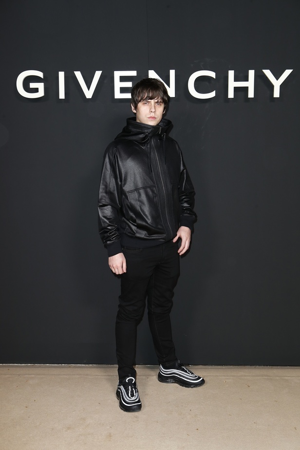 مجموعة Givenchy  للألبسة الجاهزة لخريف 2019