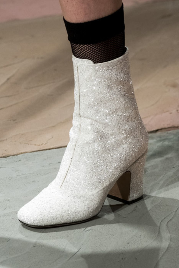 عرض أزياء Christian Dior للهوت كوتور لربيع وصيف 2019 !