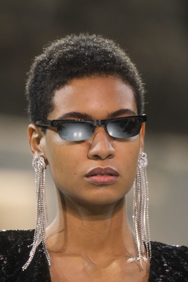 مجموعة الألبسة الراقية من ألكسندر فوتييه لربيع 2019