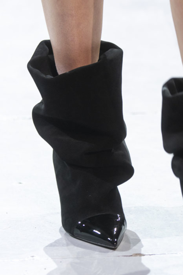 مجموعة الألبسة الراقية من ألكسندر فوتييه لربيع 2019