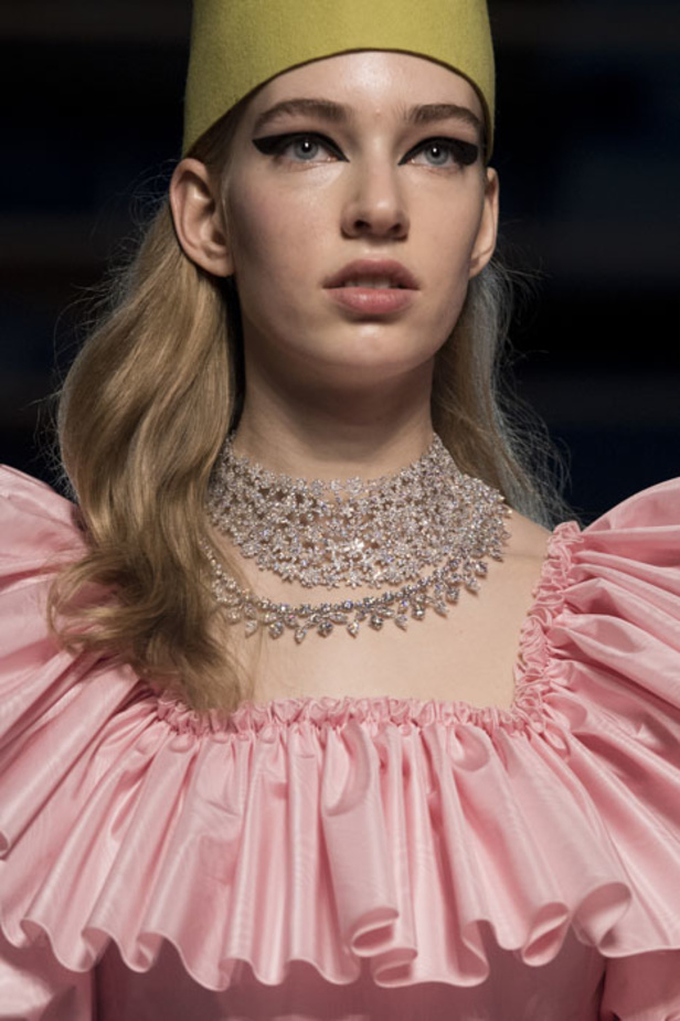 مجموعة الألبسة الراقية من جيامباتيستا فالي لربيع 2019