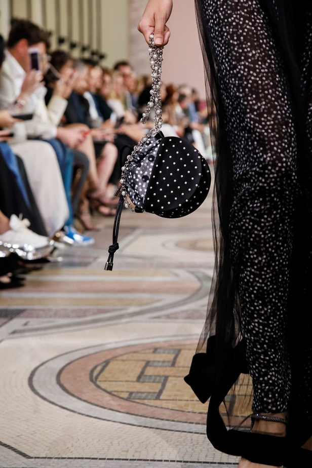 مجموعة أرماني لموسم خريف وشتاء 2019-2020