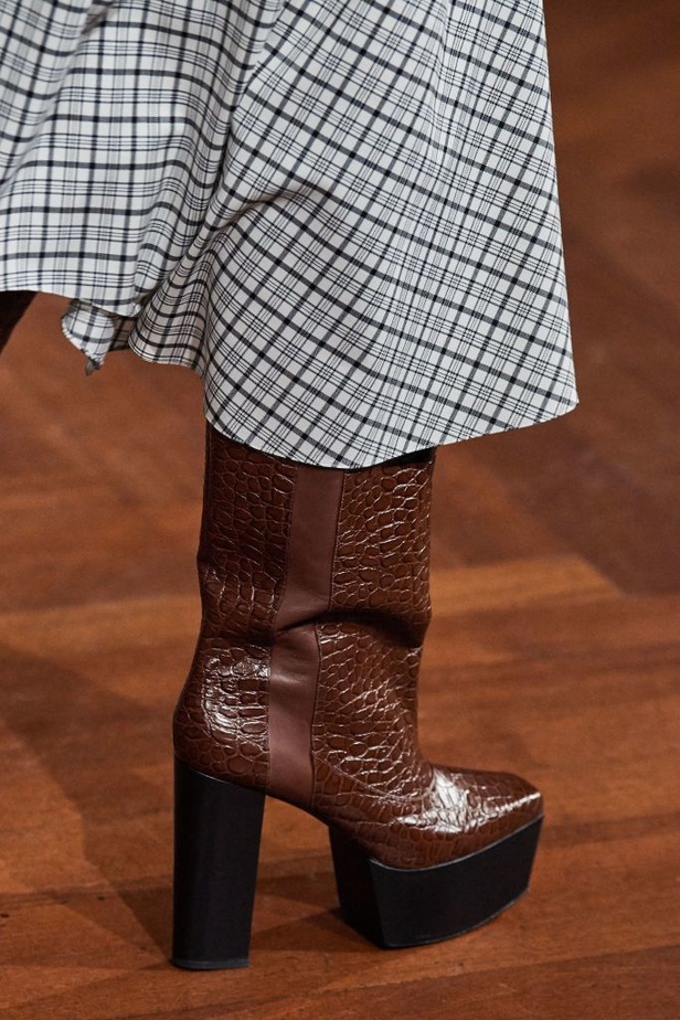 فساتين PRABAL GURUNG لخريف وشتاء2020/2021  