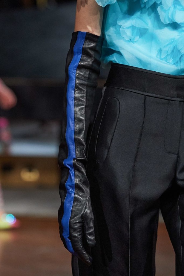 فساتين PRABAL GURUNG لخريف وشتاء2020/2021  