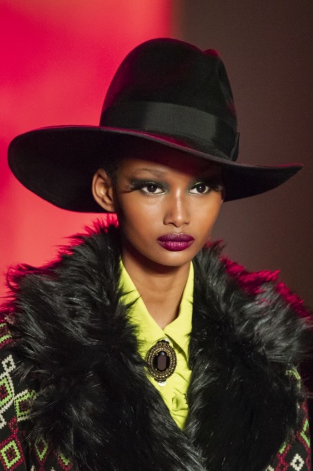 مجموعة الازياء الجاهزة من ANNA SUI  من اسبوع الموضة في نيويورك2020