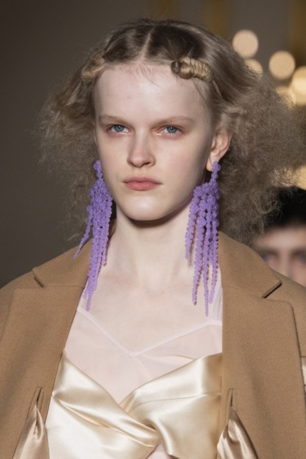 مجموعة الالبسة الفاخرة من SIMONE ROCHA لخريف وشتاء 2020-2021