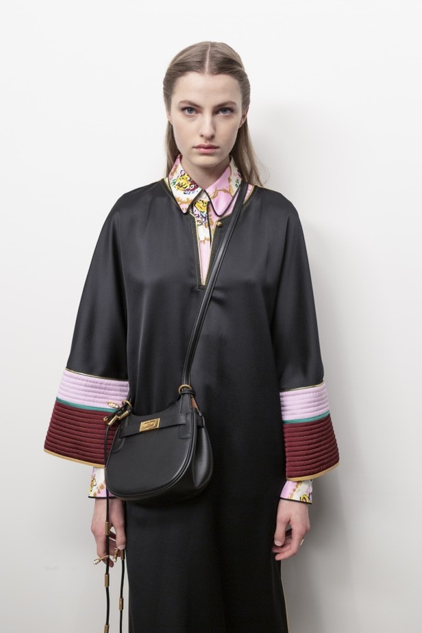 اكسسوارات TORY BURCH الفاخرة من اسبوع الموضة في نيويورك 2020