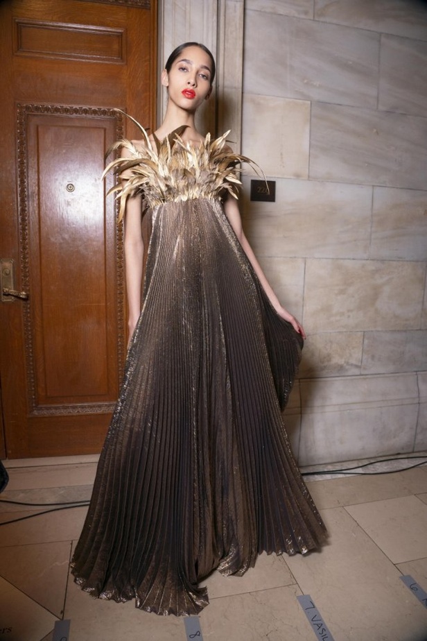 مجموعة اوسكار دي لارنتا من اسبوع الموضة في نيويورك 2020 