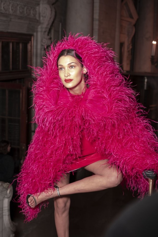 مجموعة اوسكار دي لارنتا من اسبوع الموضة في نيويورك 2020 