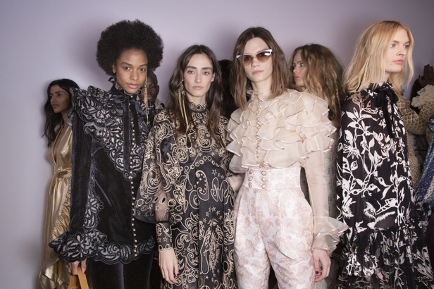 مجموعة ZIMMERMAN لخريف وشتاء 2020/2021 من نيويورك 