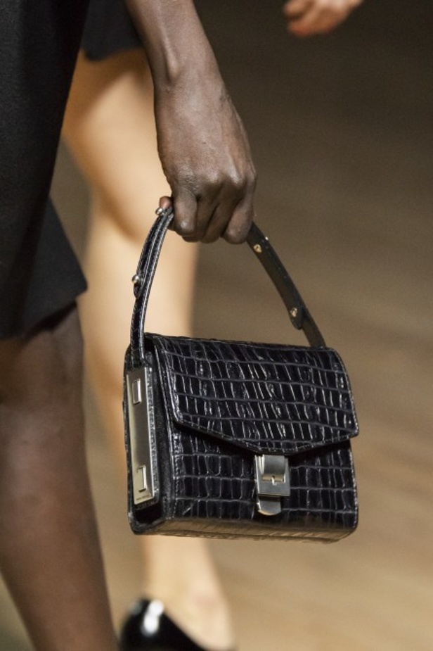 عرض ازياء MARC JACOBS لخريف وشتاء2020/2021  