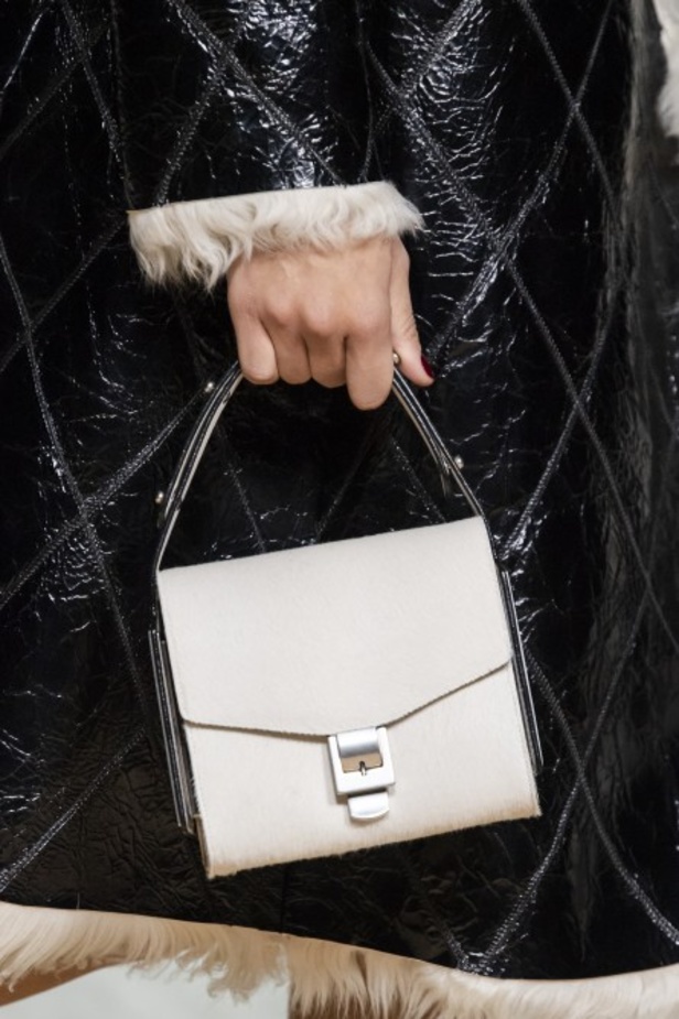 عرض ازياء MARC JACOBS لخريف وشتاء2020/2021  